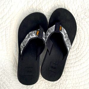 New teva wedge flip flop